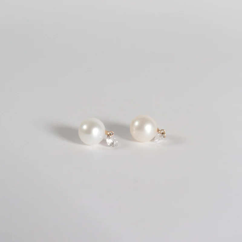 handmade leather ring Dashing Diamond + Pearl Earrings