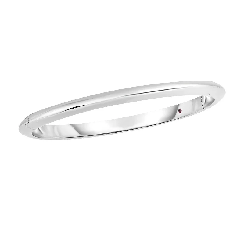 18K Designer Gold Oval Bangle