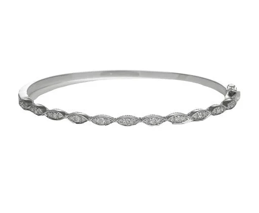 silver wedding band with engraving Bracelet/Diamond