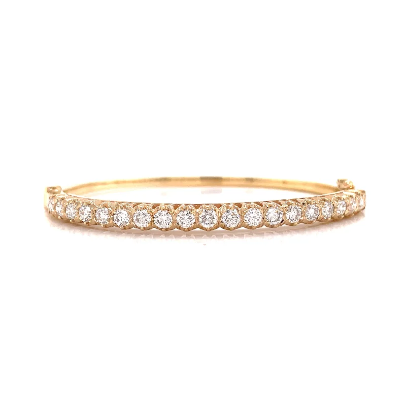 DIAMOND BANGLE BRACELET