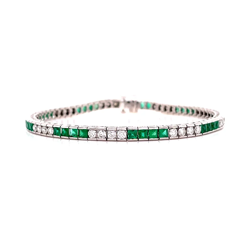 EMERALD AND DIAMOND TENNIS BRACELET