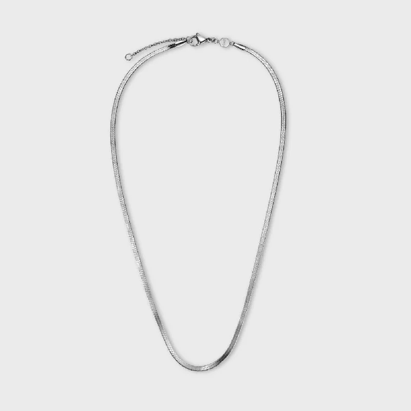 dainty pearl and diamond ring Essentielle Snake Necklace Silver Colour