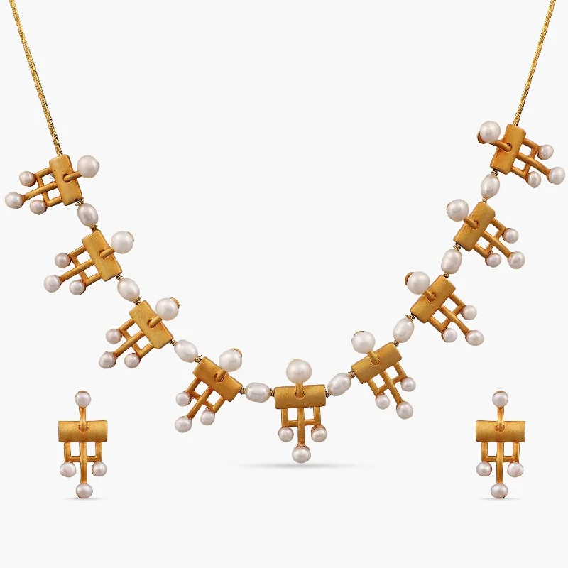 custom name necklace gold Ava Pearl Silver Necklace Set