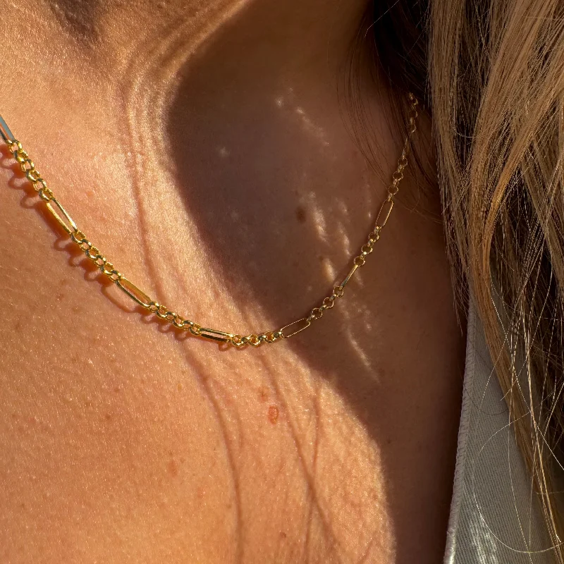 minimalist pearl pendant necklace CECILIA CHAIN