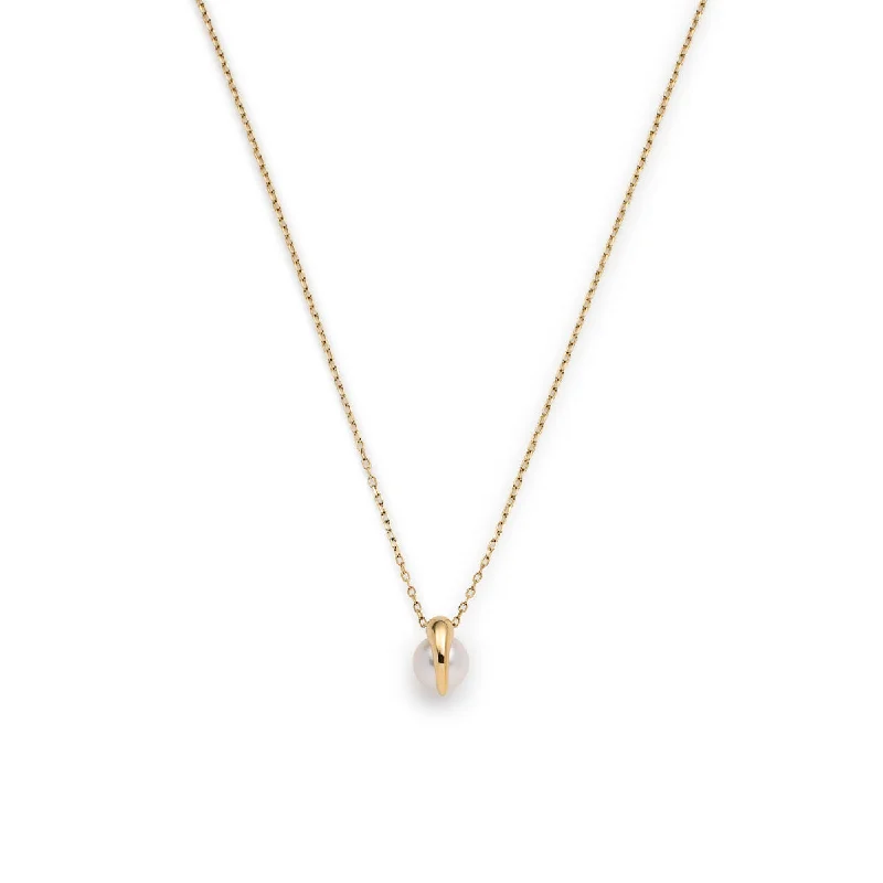real opal engagement ring "Drosera"  Akoya Pearl Necklace