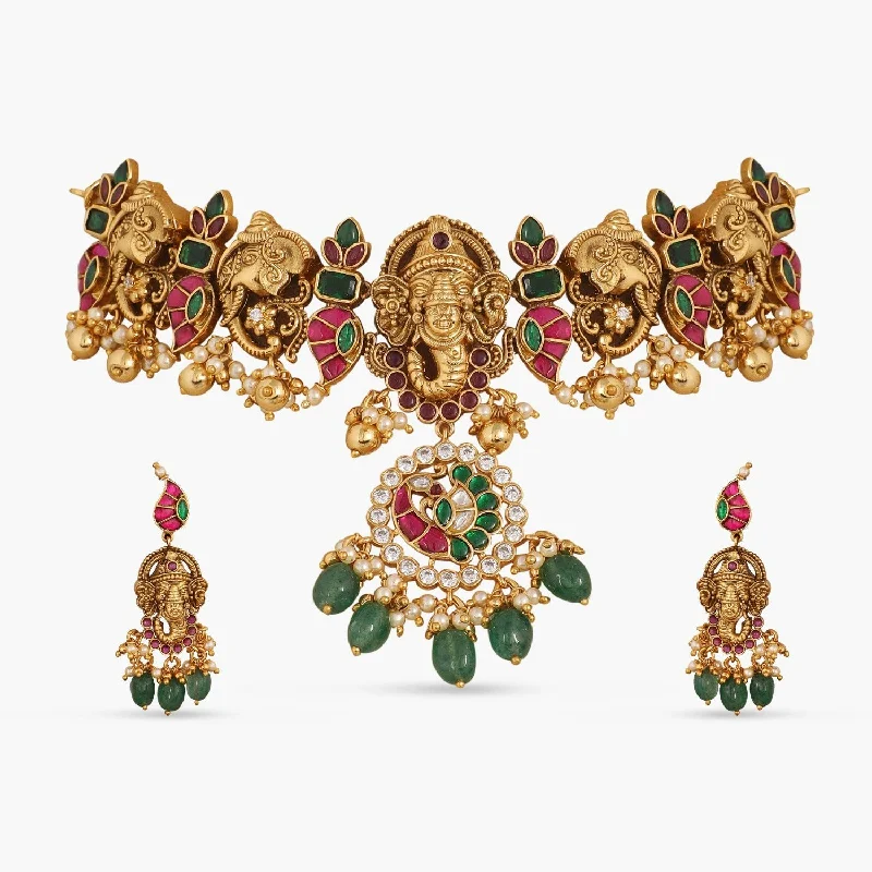 natural garnet gemstone ring Ganesha Balaji Antique Silver Kempu Choker Set