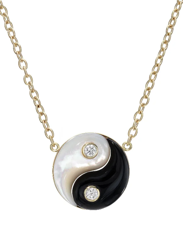 hammered gold disc necklace Onyx and White Mother Of Pearl Yellow Gold Yin Yang Pendant Necklace hammered gold disc necklace Onyx and White Mother Of Pearl Yellow Gold Yin Yang Pendant Necklace
