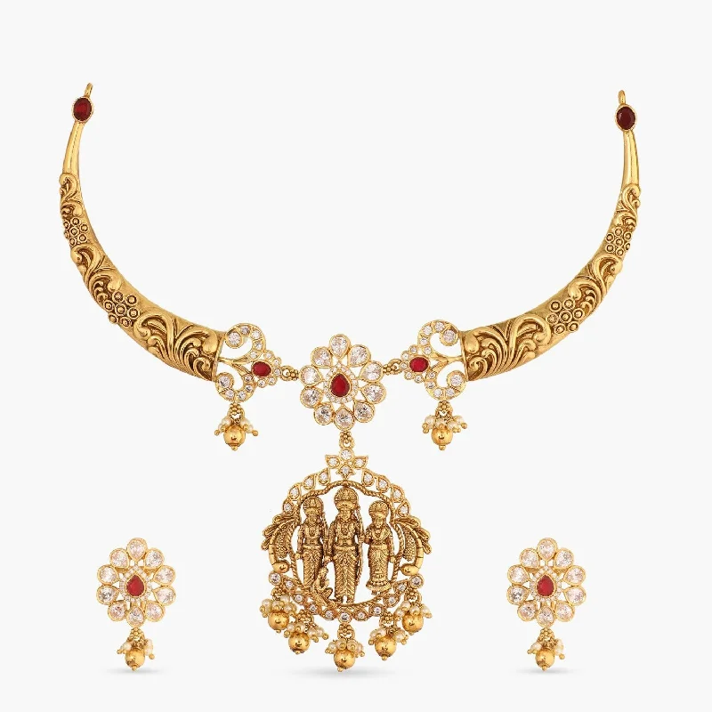 pearl stud earrings classic Ramparivar Nakshi Antique Silver Hasli Necklace Set