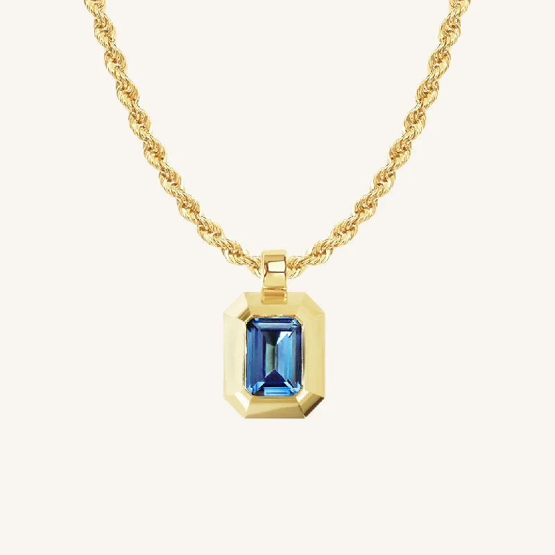 hammered silver pendant necklace PRE-ORDER : Royale Pendant Necklace