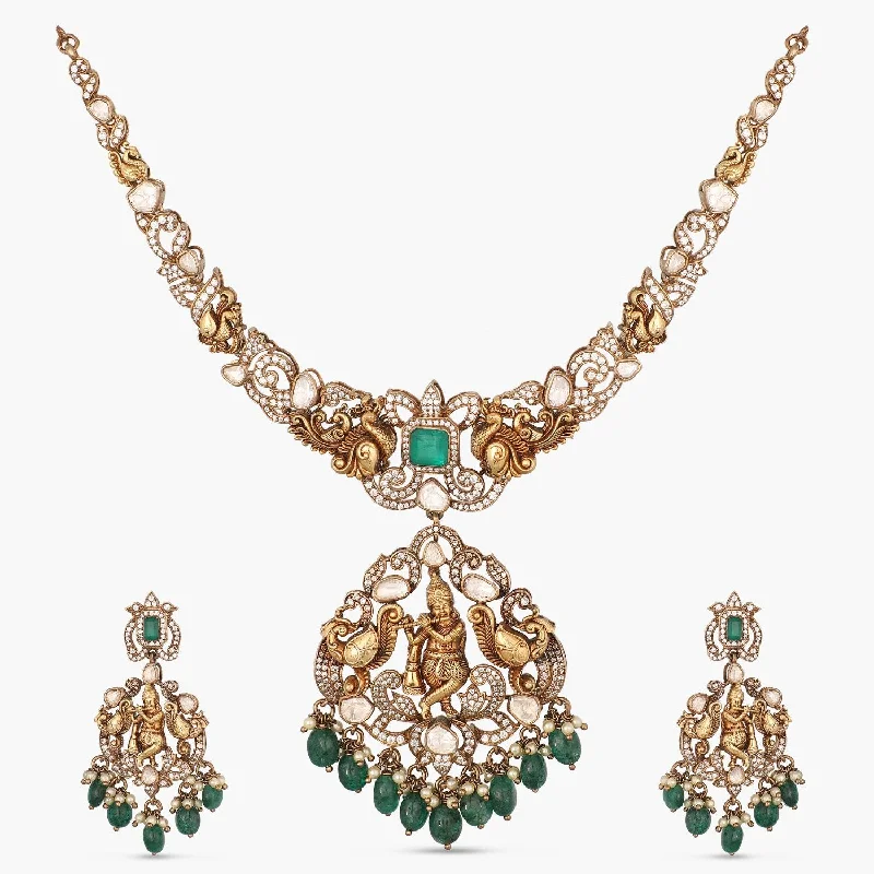 vintage marcasite brooch floral Tarini Nakshi Moissanite Silver Necklace Set